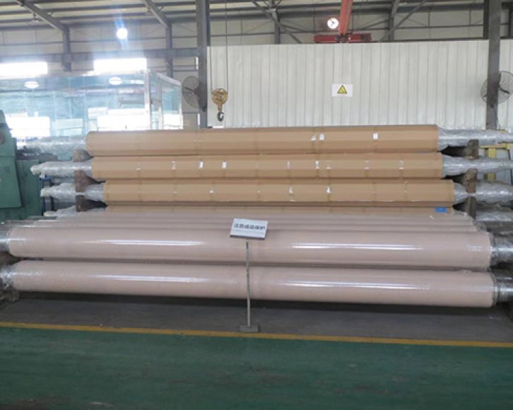 Asbestos-free roller